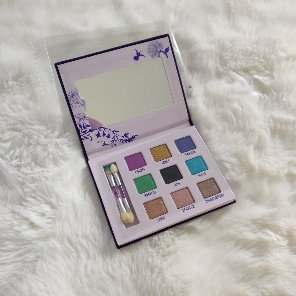 Urban Decay Eye Shadow Box